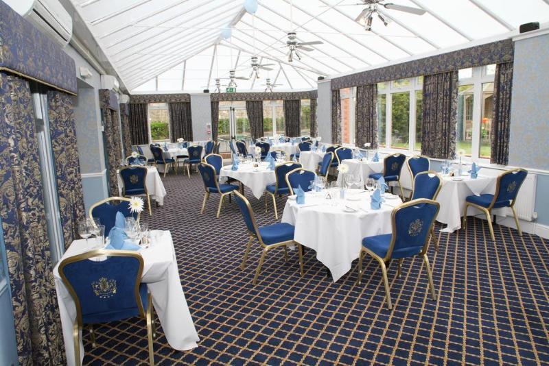 Hotel Carlton Park
