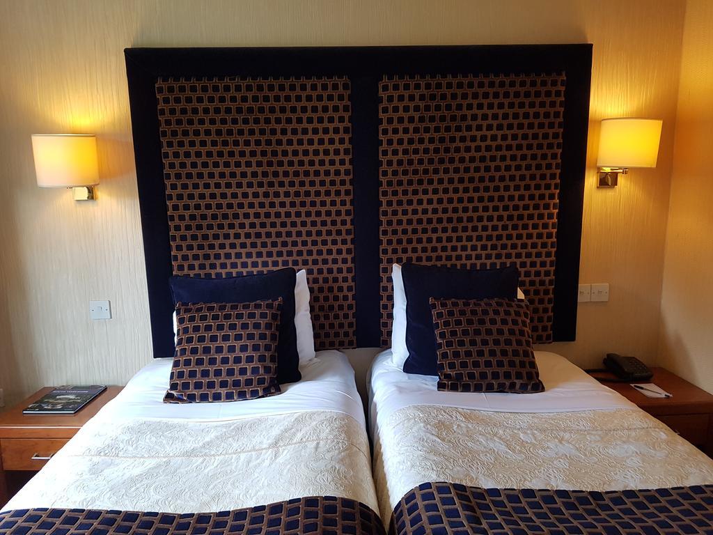 Carlton Park 3*